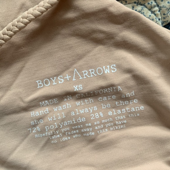 Boys and arrow cheeky bikini top only - Picture 3 of 3